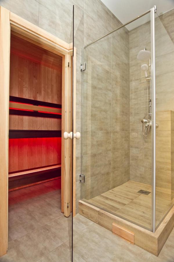 Freedom Polotsk Apartment ภายนอก รูปภาพ