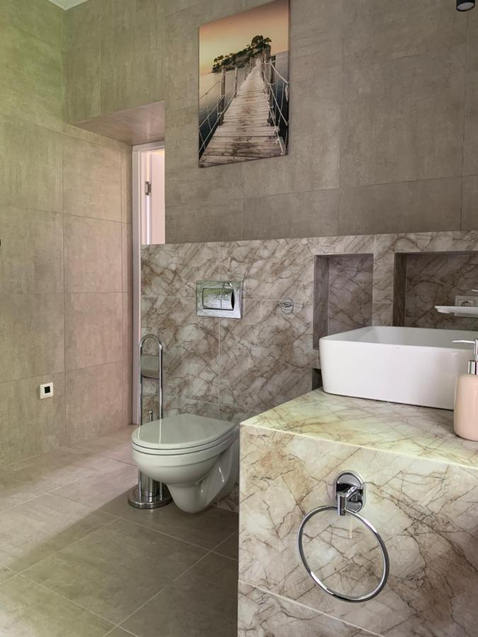 Freedom Polotsk Apartment ภายนอก รูปภาพ